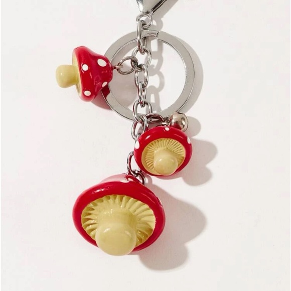 🍄 Style & Glamour Happy Red Spotted Mushroom Key Chain with Bell - NWT - Picture 8 of 11